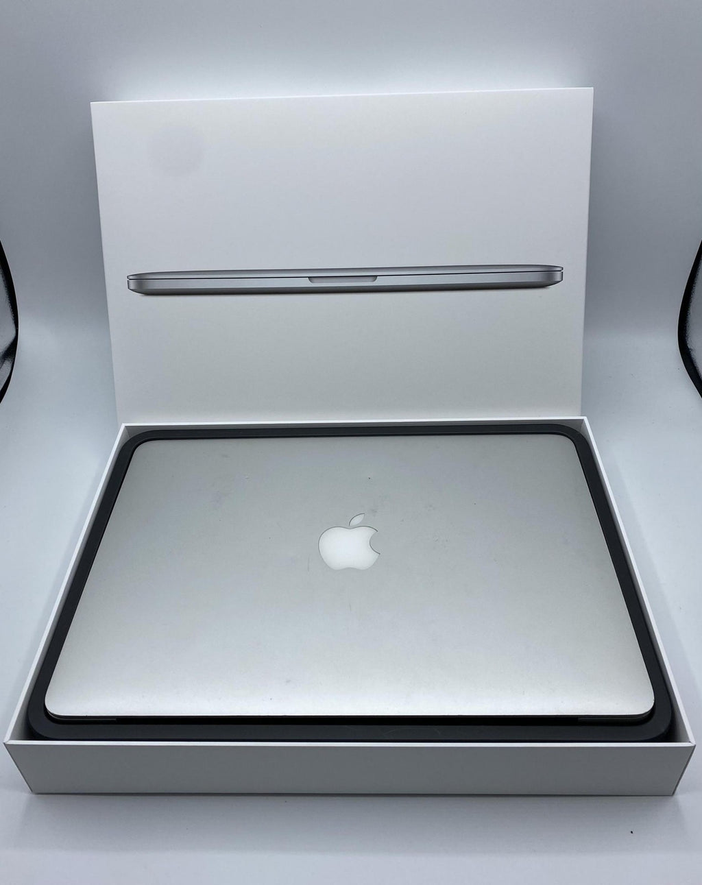 Apple MacBook Pro 13" 2013 (A1502) | Intel Core i5 | 8GB RAM | 256GB SSD | Ex-UK | Pre-Owned