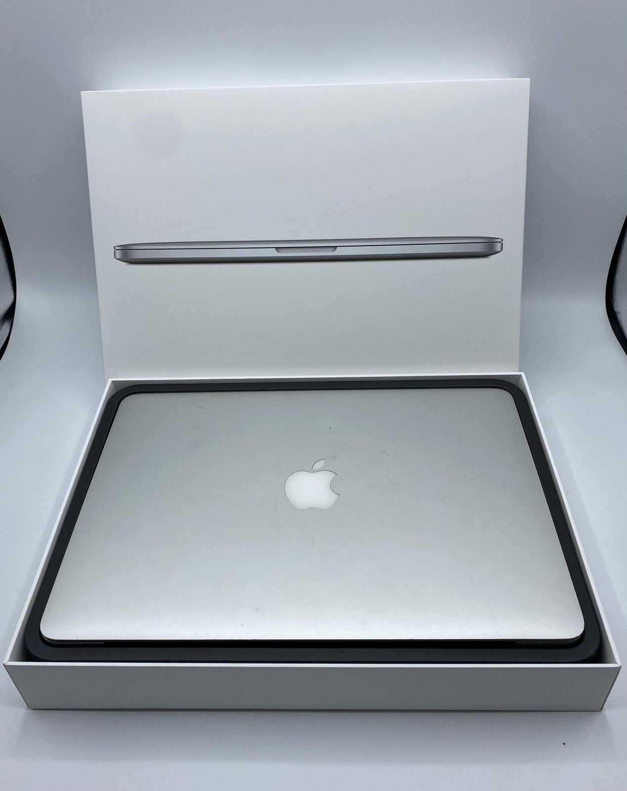 Apple MacBook Pro 13" 2013 (A1502) | Intel Core i5 | 8GB RAM | 256GB SSD | Ex-UK | Pre-Owned