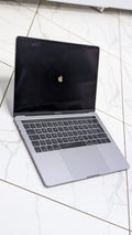 MacBook Pro 2019 13-inch Core i7 16GB RAM 256GB SSD with Touchbar