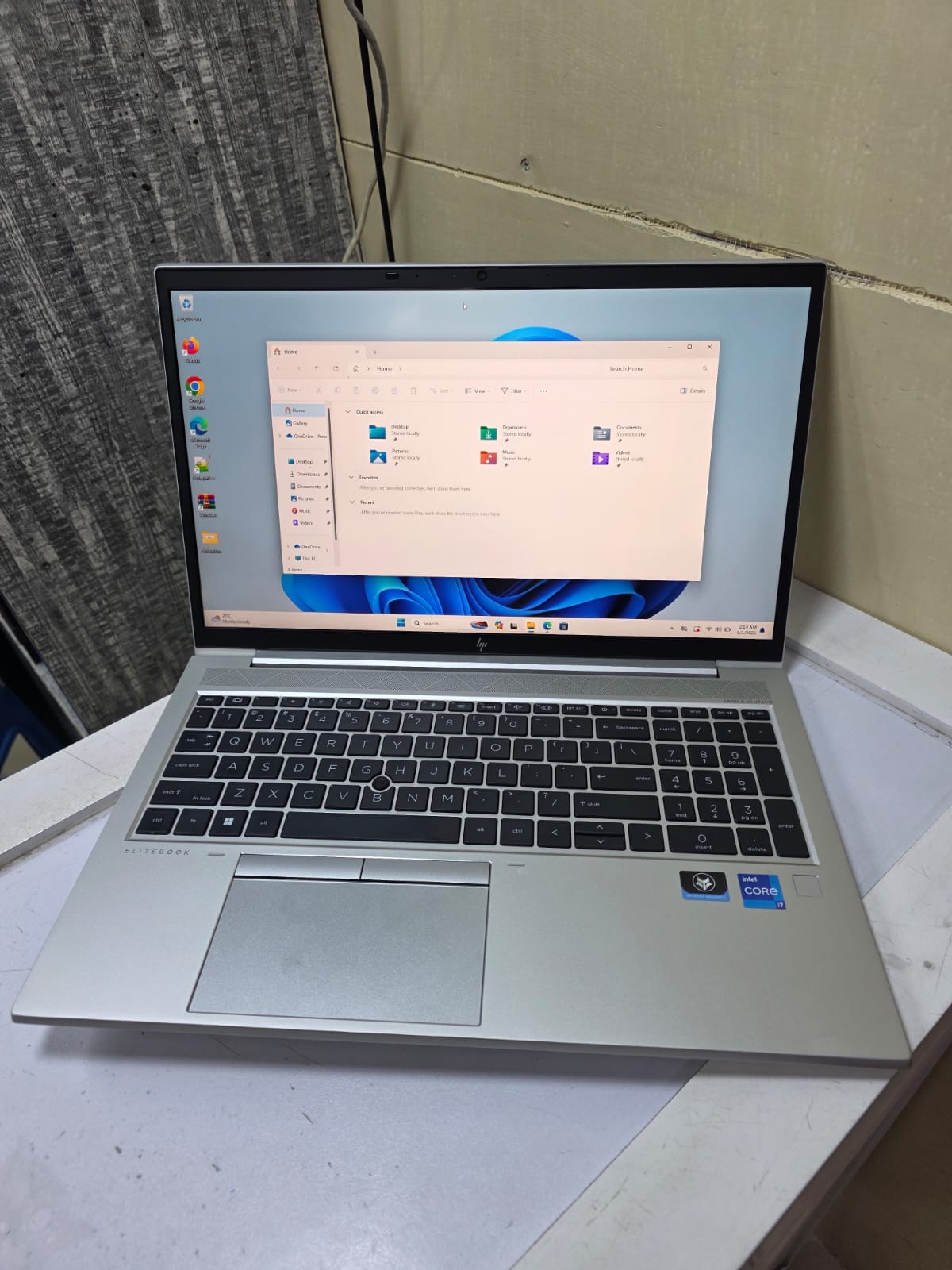 HP EliteBook 850 G8 | Core i7 11th Gen | 8GB RAM | 256GB SSD | 15.6" FHD Display