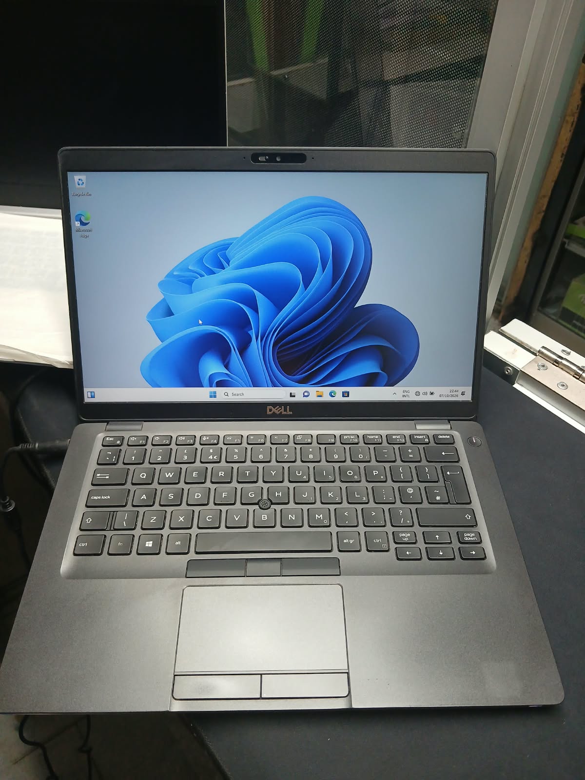Dell Latitude 5400 – Core i5 8th Gen, 8GB RAM, 256GB SSD, Windows 11 Pro