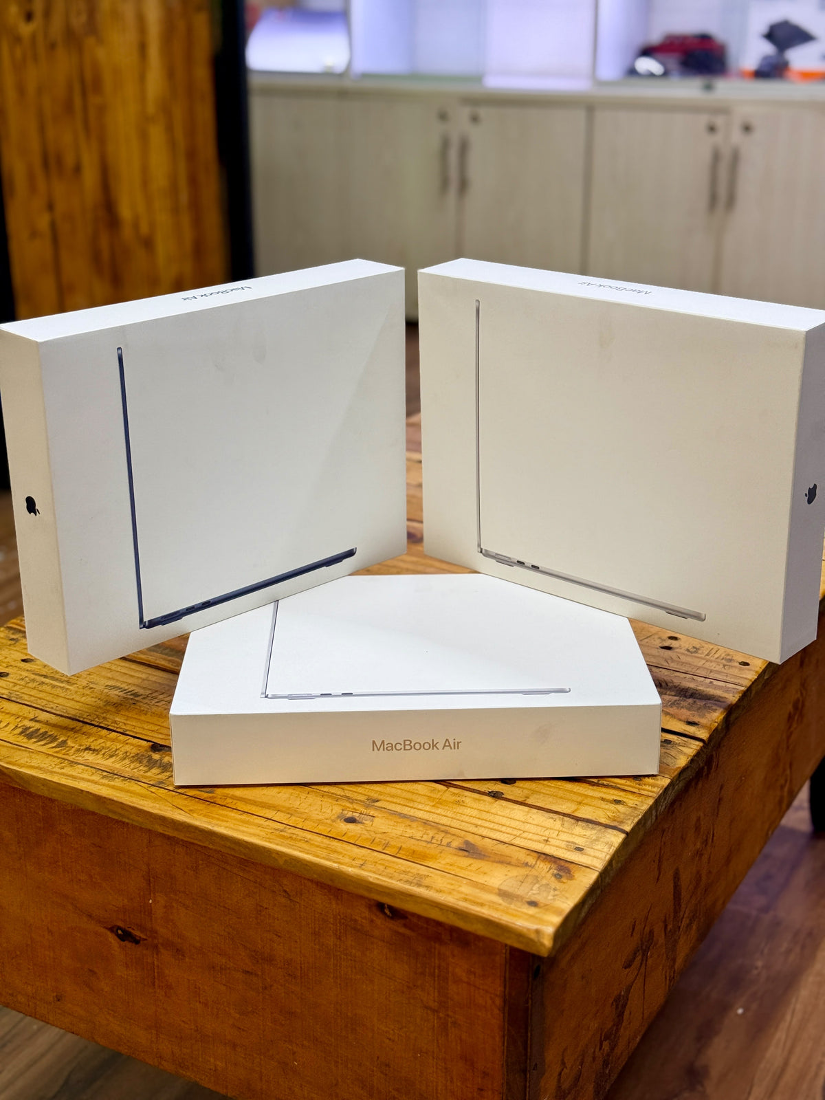 Apple MacBook Air M5 13-inch – 16GB RAM, 512GB Storage (Brand New)