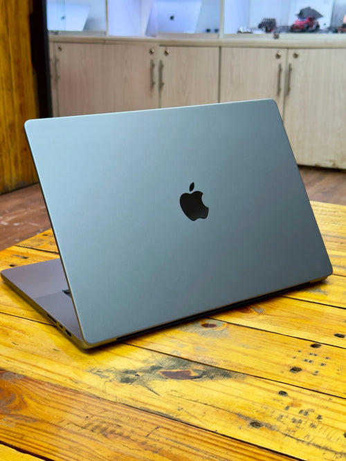Apple MacBook Pro 2021 M1 Pro 16GB RAM 512GB SSD