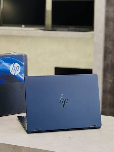 HP OmniBook Ultra Flip U7 32GB 1TB SSD 3K WIN11 14"