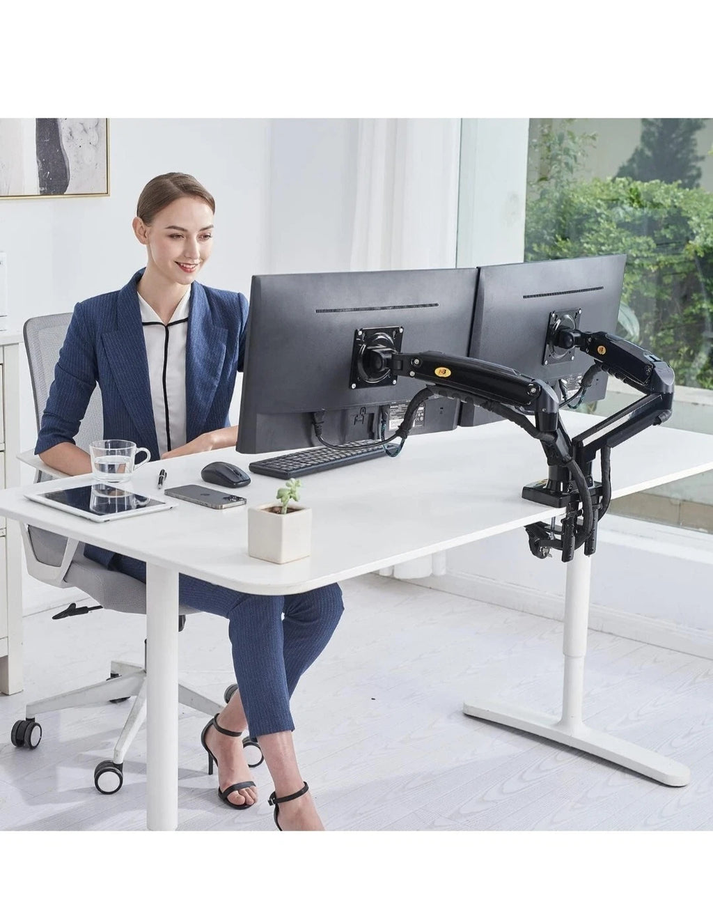 NB F160 Dual Monitor Arm for 17–27" Screens, 2–9kg per Arm