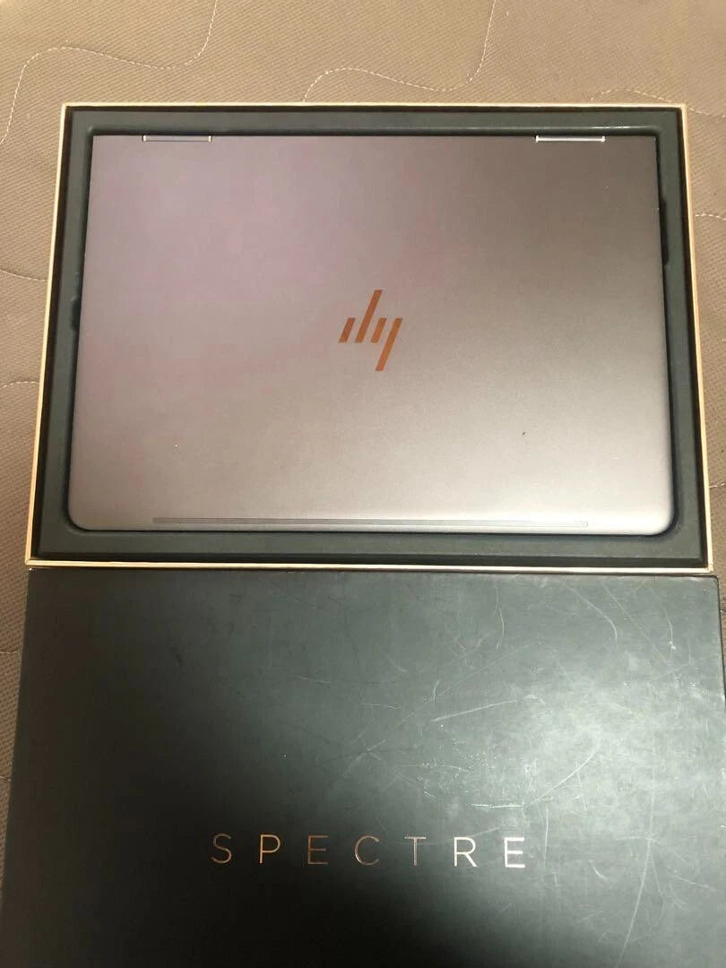 HP Spectre 13t AW Intel Core i7 10th Gen 16GB RAM / 512GB SSD – Gold