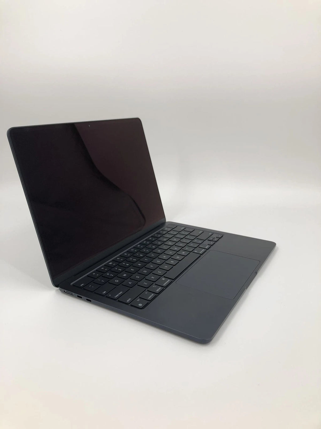 MacBook Air M3 13" (8GB/256GB)