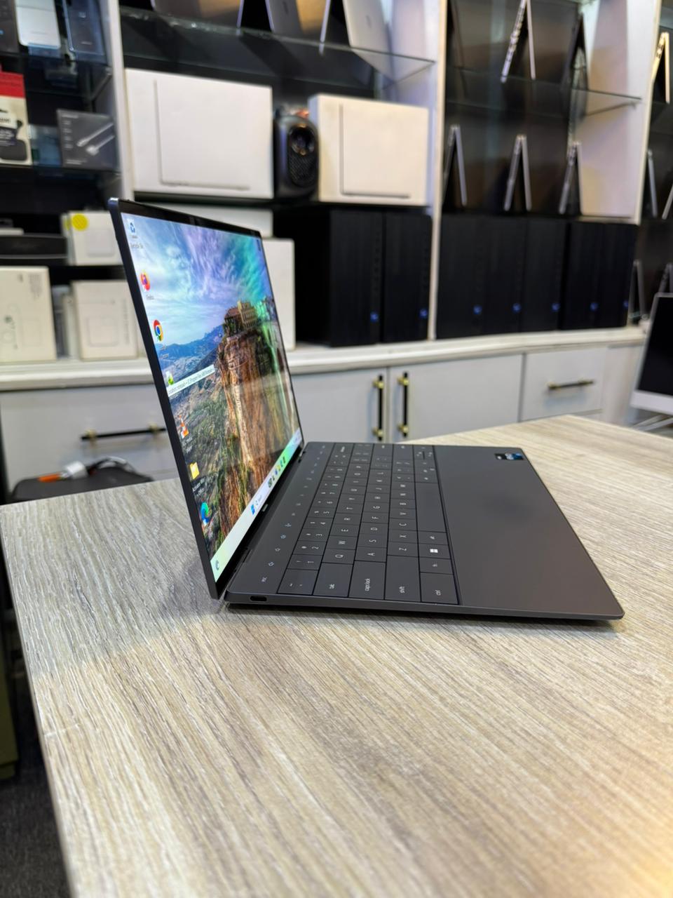 Dell XPS 13 Plus 9320 – Intel Core i7 12th Gen