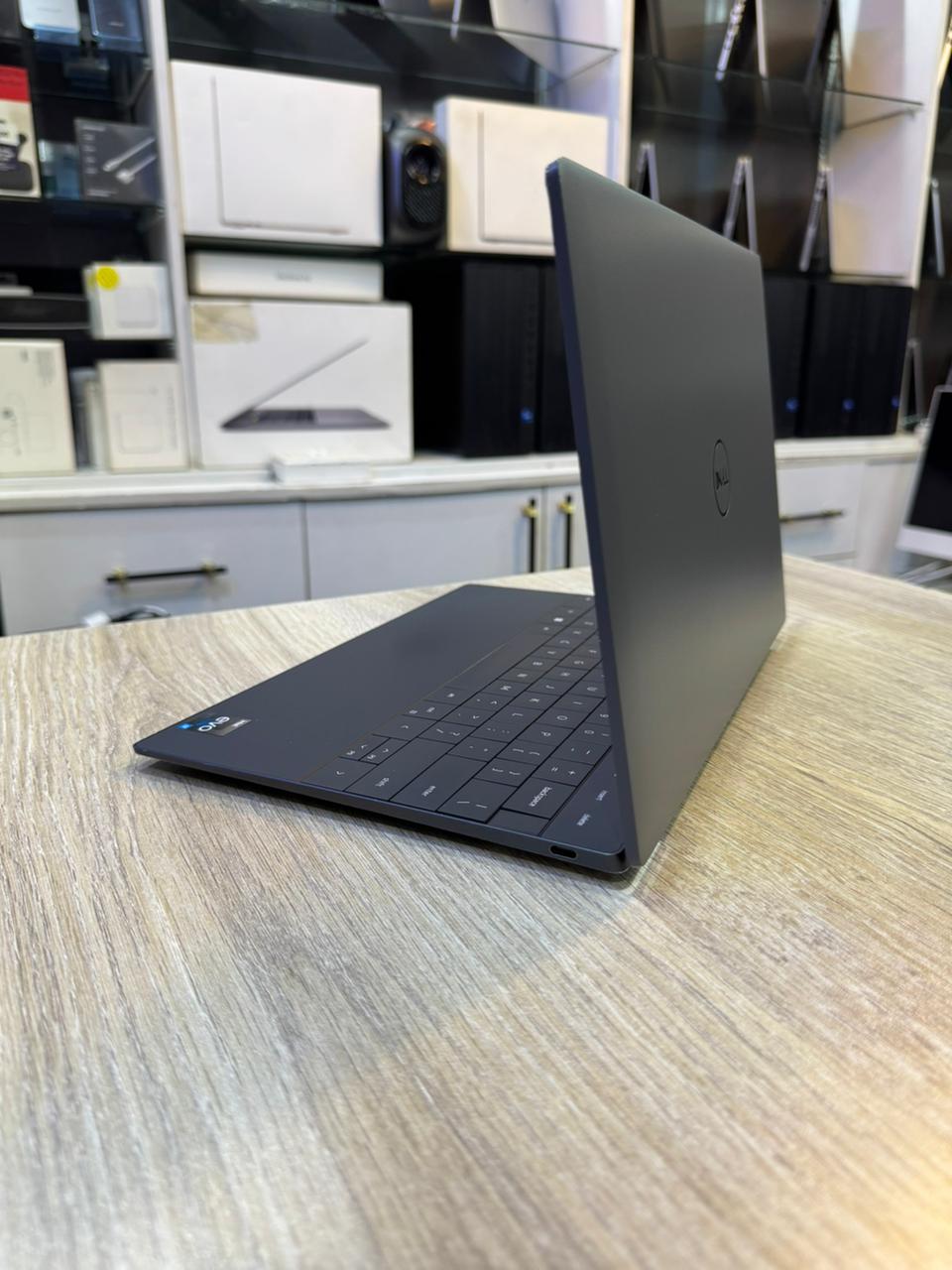 Dell XPS 13 Plus 9320 – Intel Core i7 12th Gen
