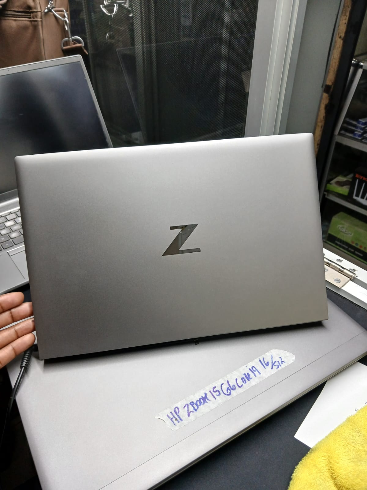 HP ZBook Firefly 11 G8 i7 16GB/512GB Touch 11th Gen 4GB Graphics